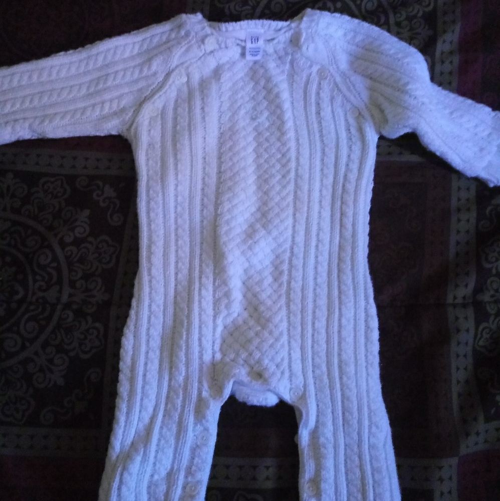 White baby gap suit